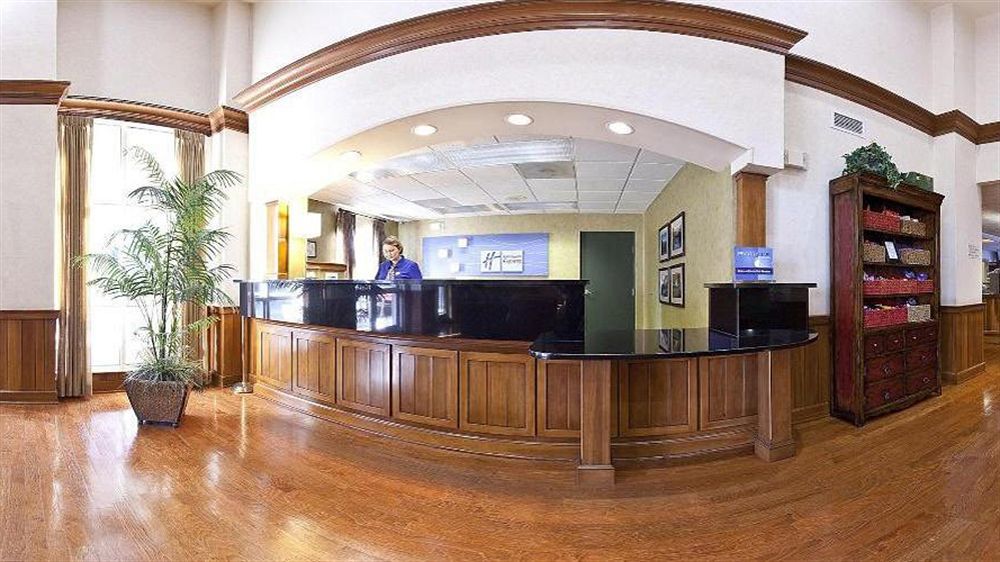 Holiday Inn Express Hotel & Suites Conover - Hickory Area By Ihg Екстер'єр фото