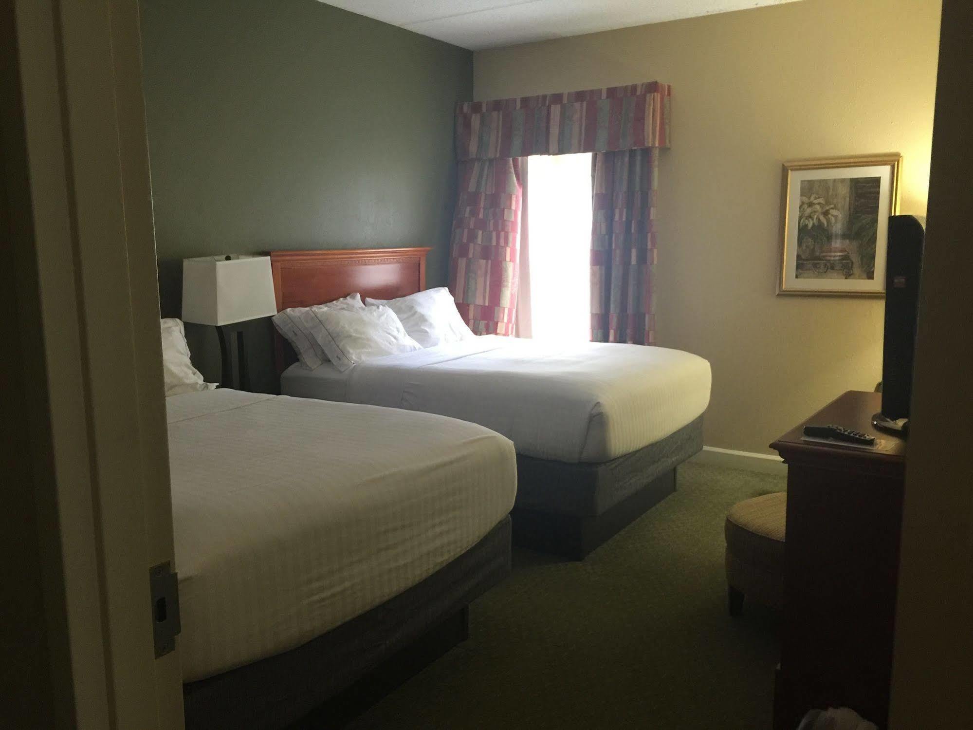 Holiday Inn Express Hotel & Suites Conover - Hickory Area By Ihg Екстер'єр фото