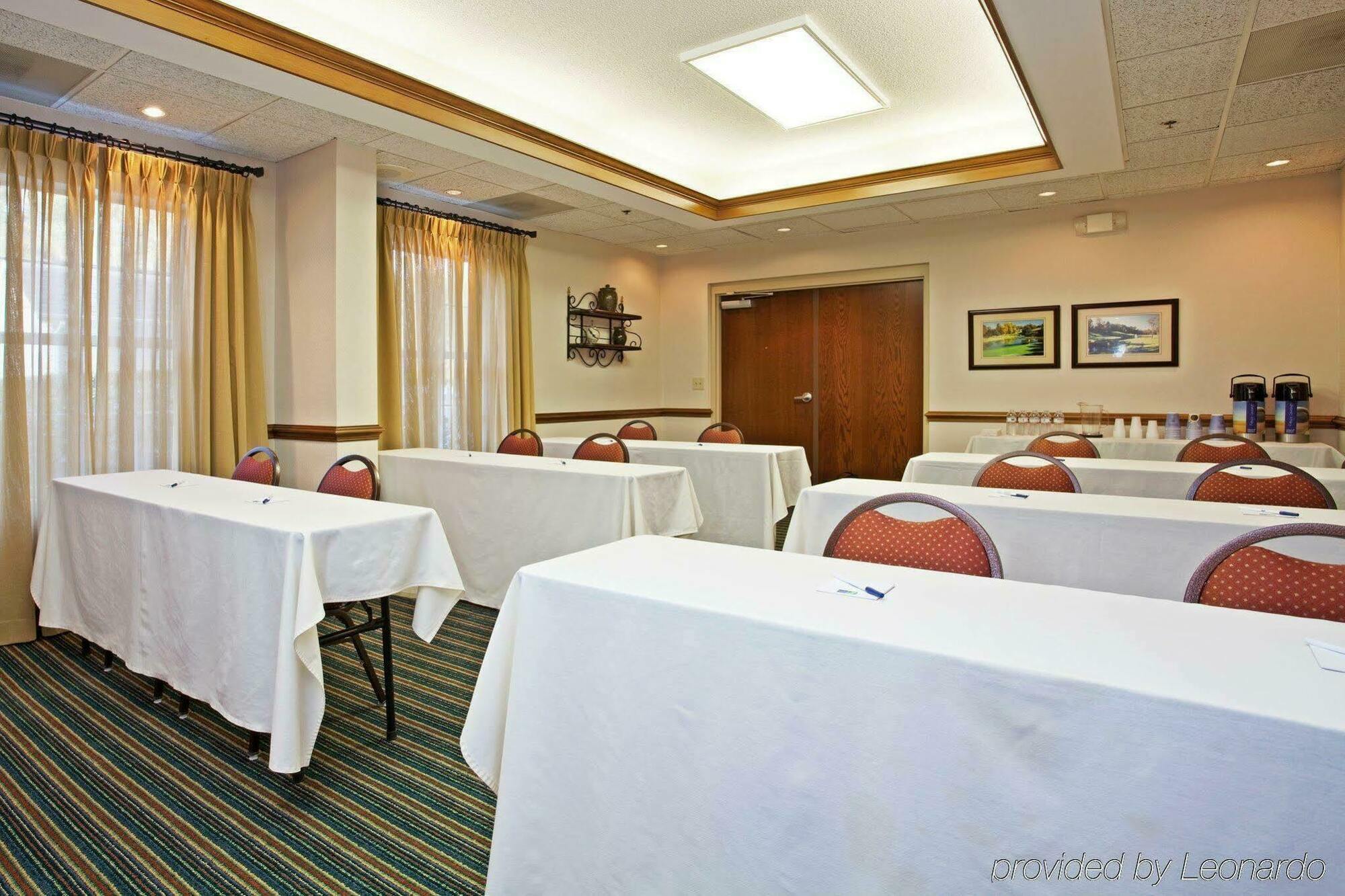 Holiday Inn Express Hotel & Suites Conover - Hickory Area By Ihg Екстер'єр фото